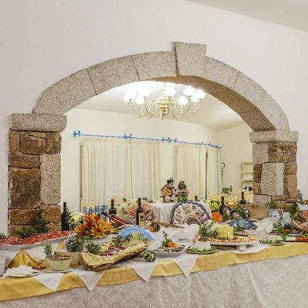 Hotel Nicolaus Club Li Cucutti Agrustos Esterno foto